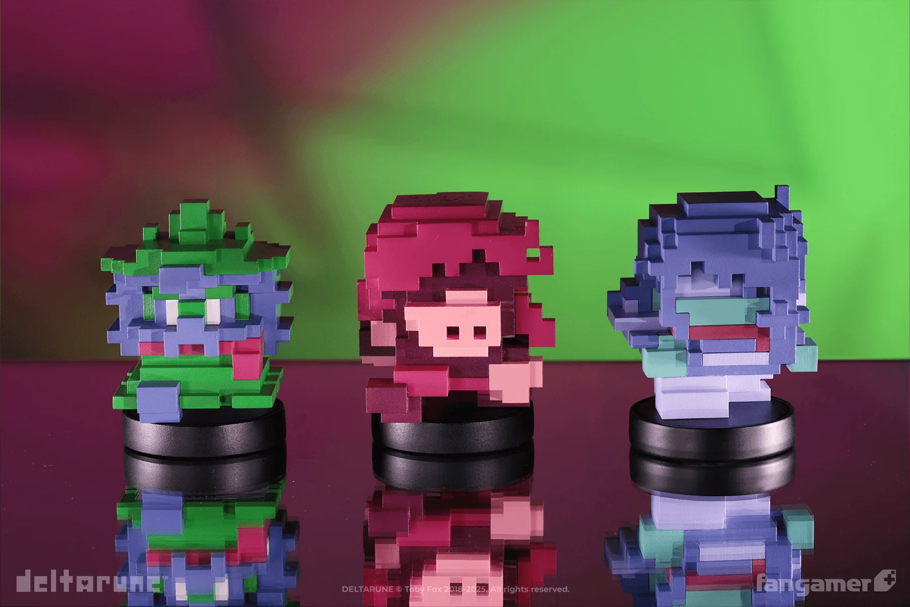 HERO_AXE Figurine - Image 8