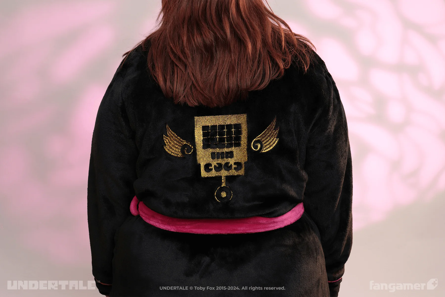 MTT Brand Robe - Image 8