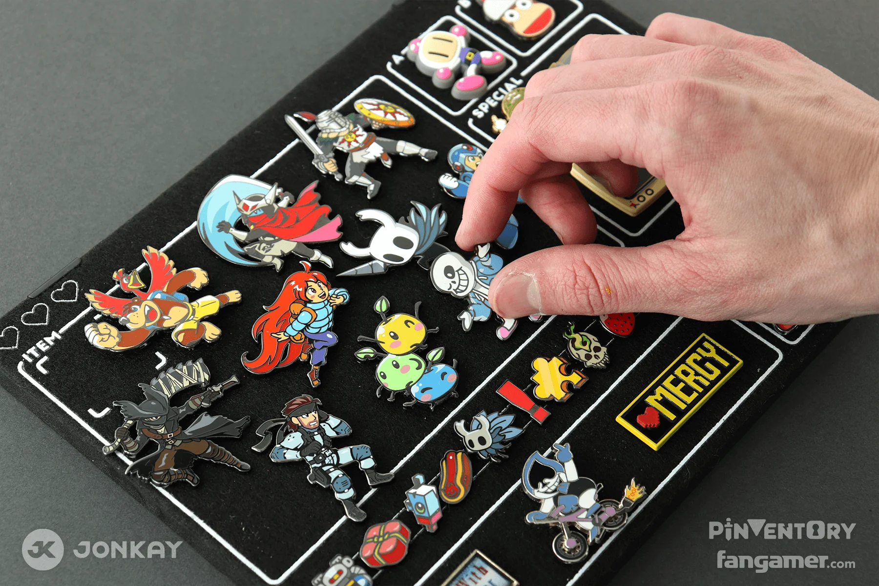 Quest Gear Pinboard - Image 8