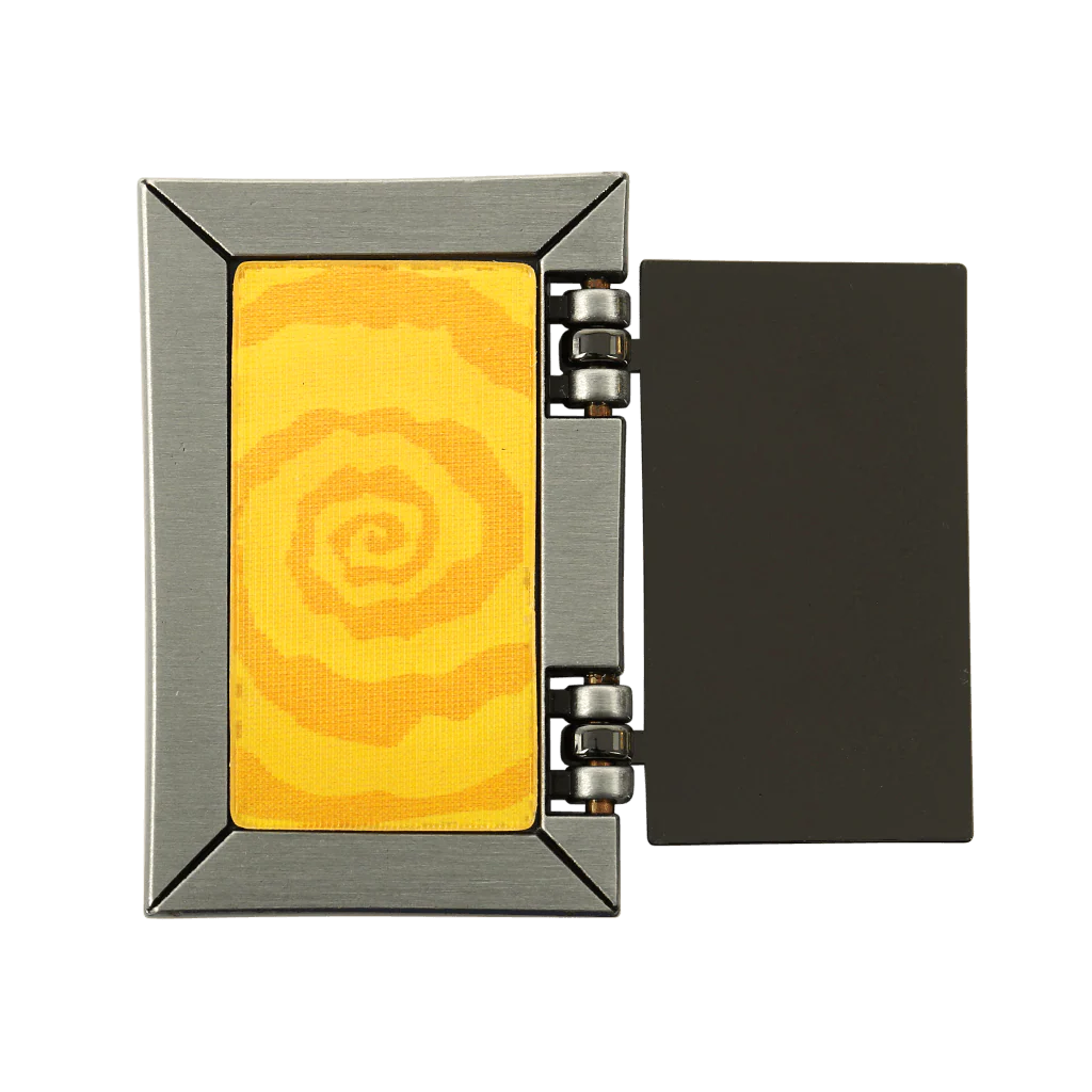 Psycho-Portal Hinged Lenticular Pin - Image 3