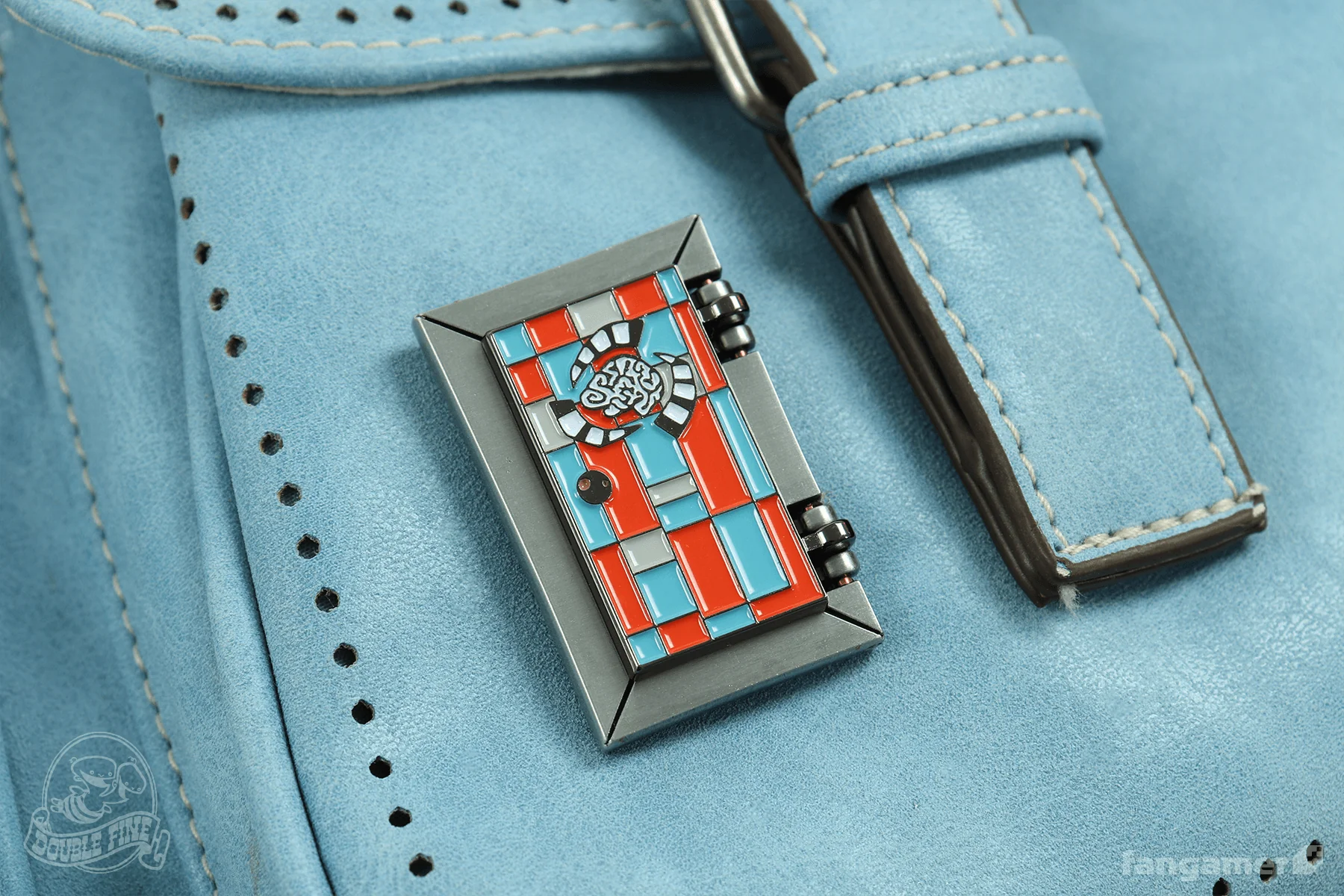 Psycho-Portal Hinged Lenticular Pin - Image 9